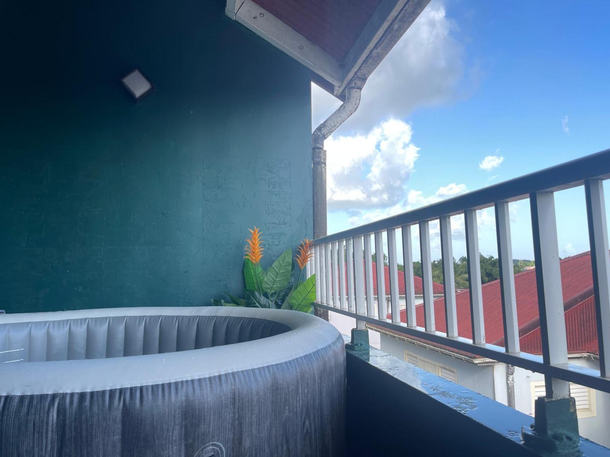 Appart Spa 20 Min Port Croisiere Et Aeroport Sainte-Rose Exterior photo